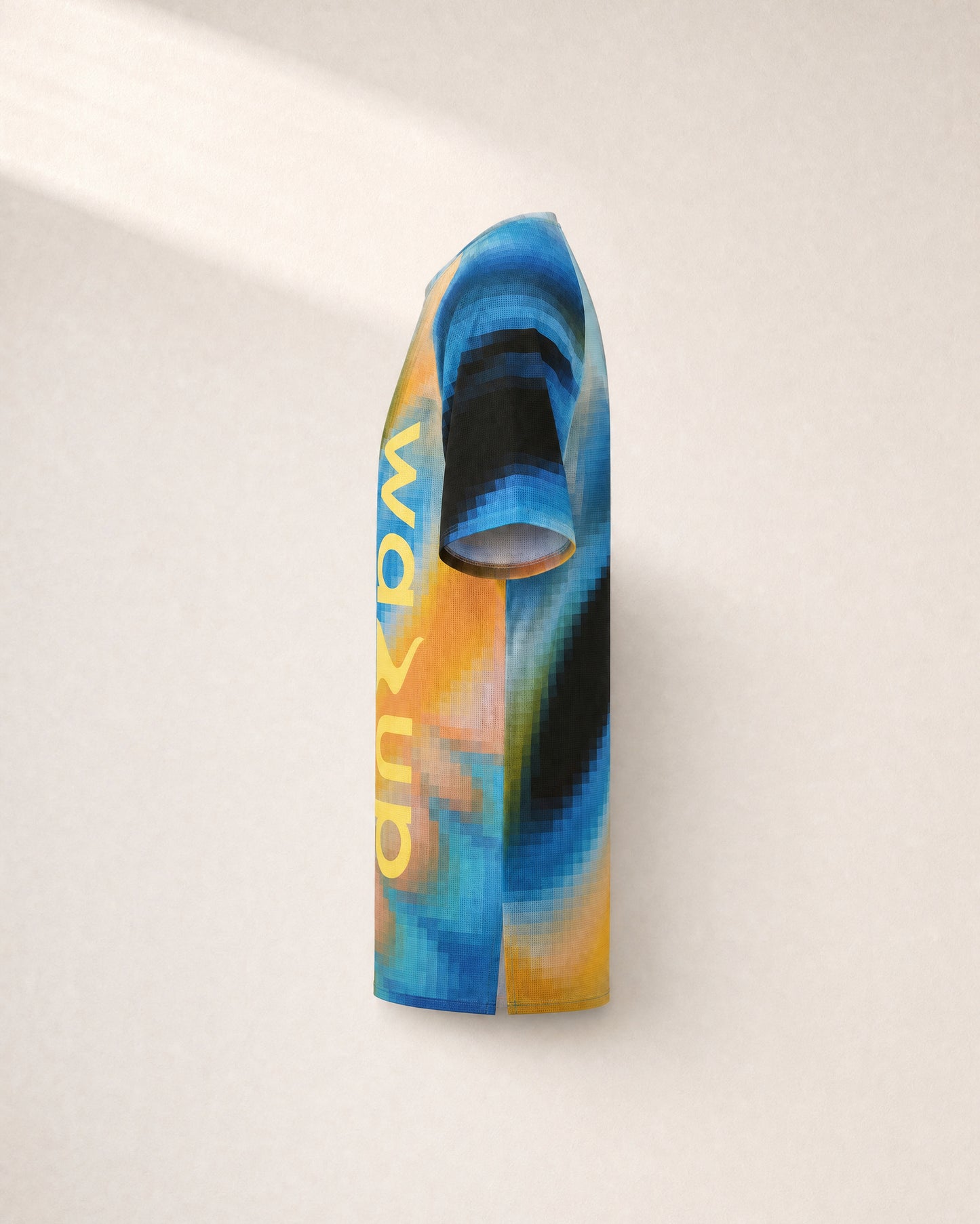 Blending Flow Tee - 3D Side