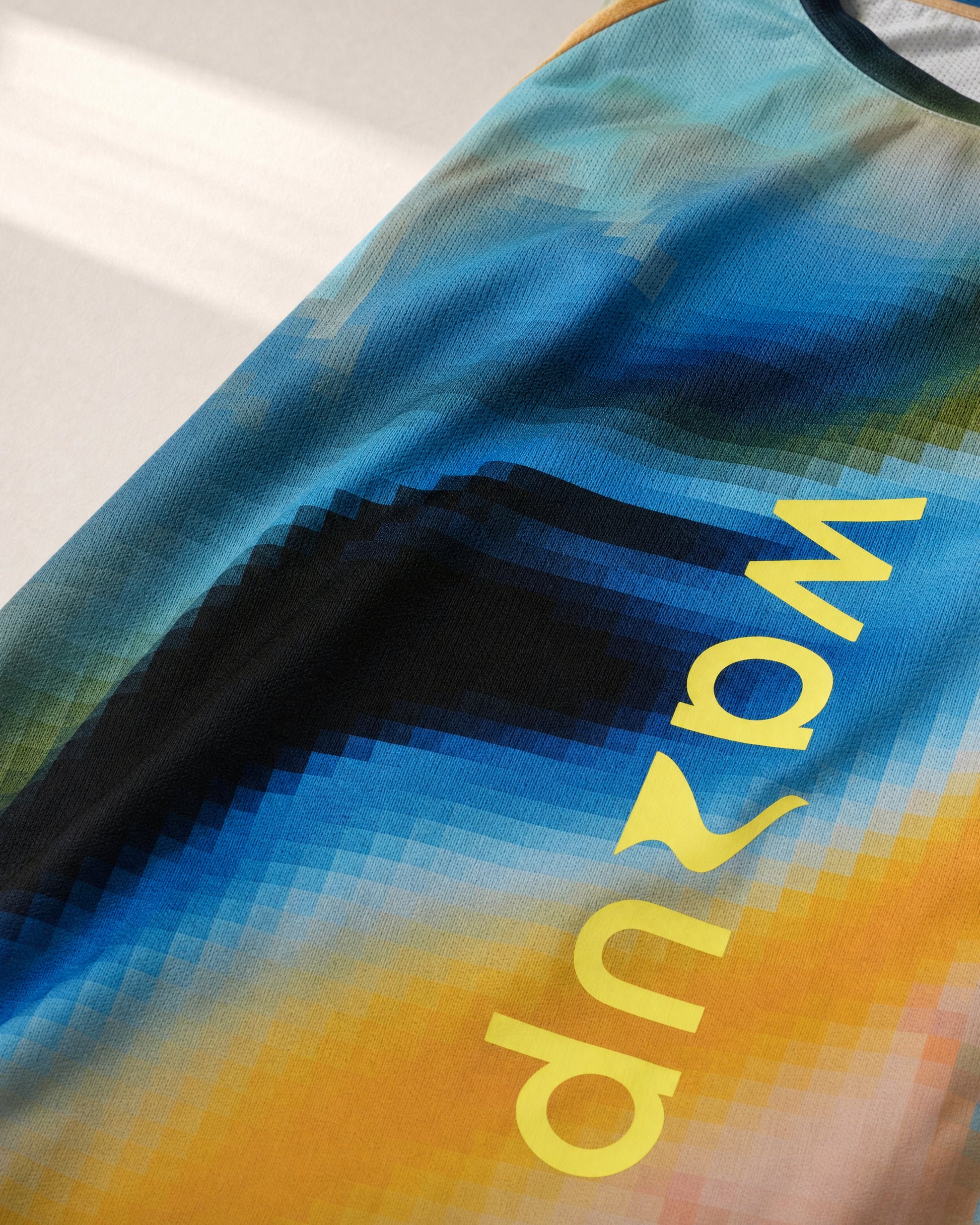 Blending Flow Tee - Print Macro